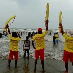 কক্সবাজারে সৈকতে গোসলে নেমে চার পর্যটকের প্রাণহানি