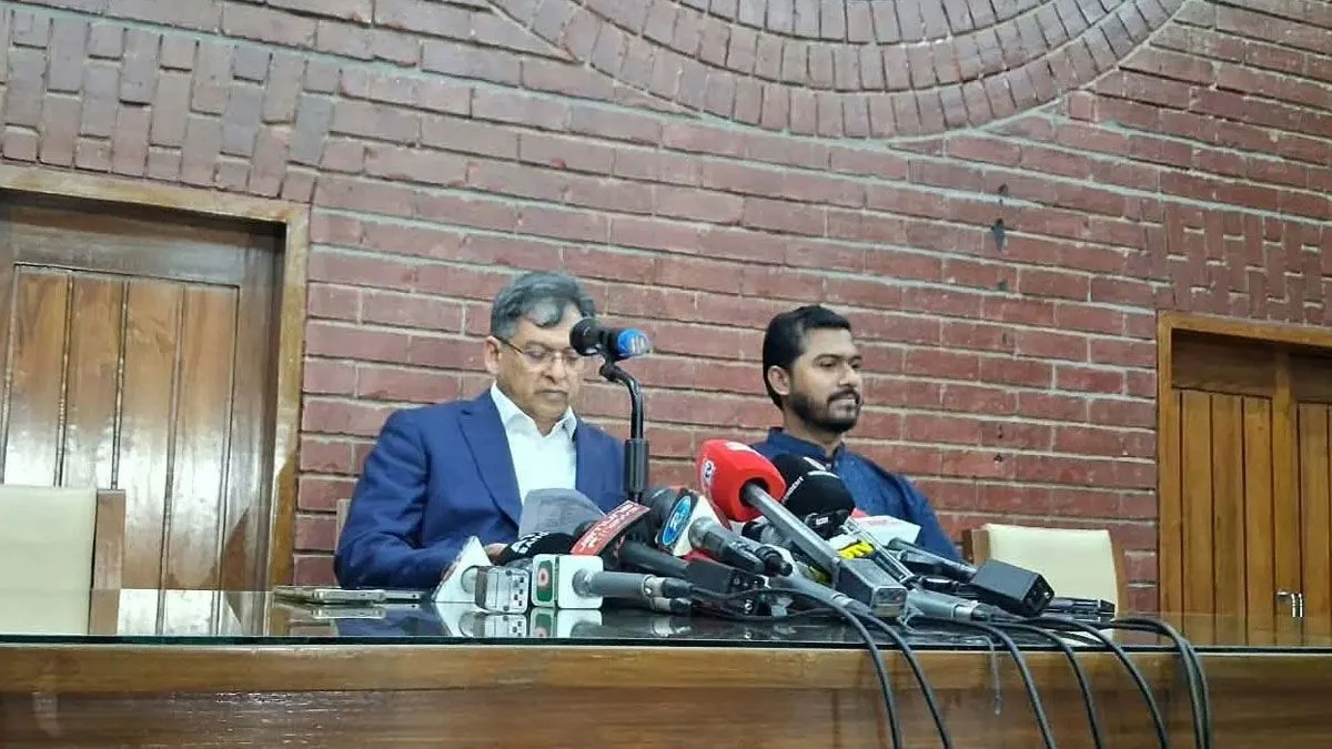 তত্ত্বাবধায়ক সরকার ফেরানো ছাড়া বিকল্প নেই: সালাহউদ্দিন আহমদ
