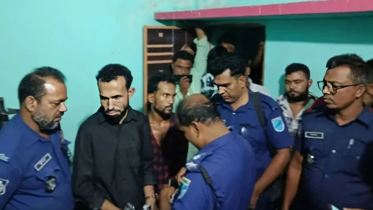 শ্রীপুরে ১২০ পিস ইয়াবাসহ পুলিশ কনস্টেবলসহ আটক তিন